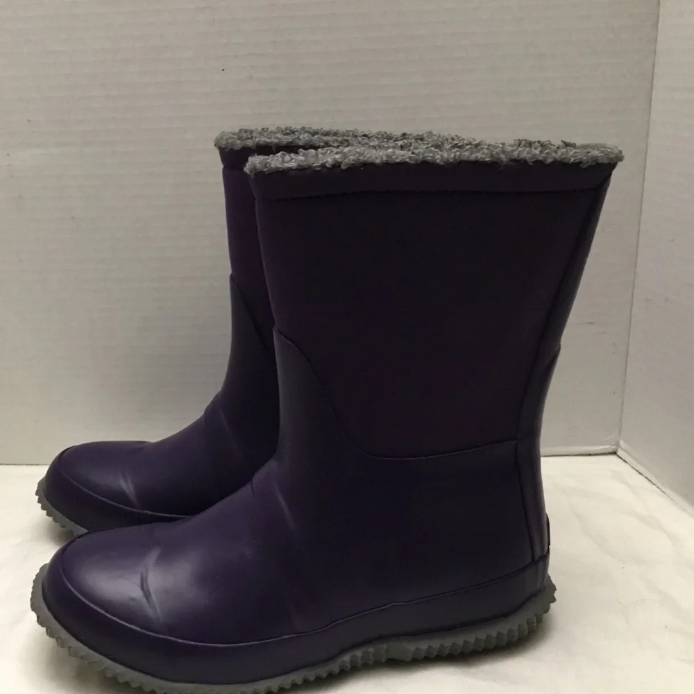 Hunter shoes.